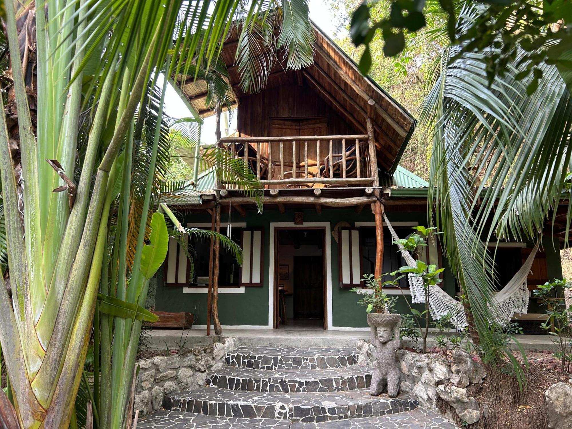 Pachamama Tropical Garden Apartment *